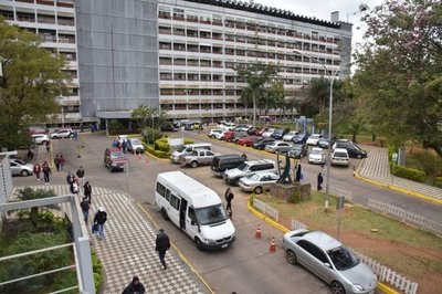 Funcionarios del IPS preparan protesta para exigir reajuste salarial » Ñanduti