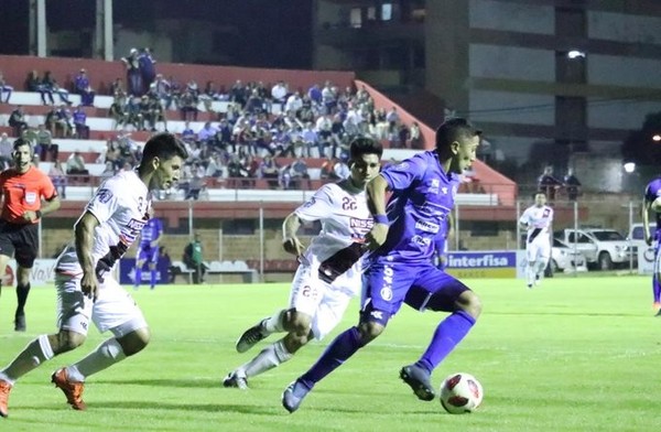 Sol y River se verán las caras en Villa Elisa