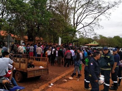 Presidente Franco: Afectados por temporal reclamaron asistencia