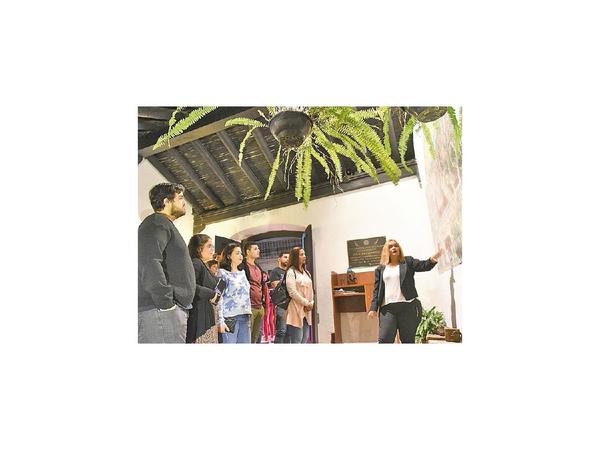 Público valoró arte e historia en la Noche de los Museos
