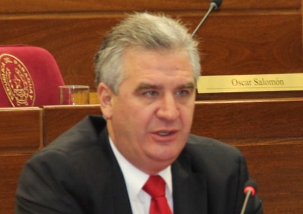 Bacchetta pide a Abdo intervenir el Indert e insiste con renuncia de Torres