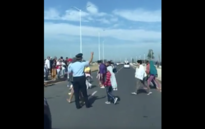 HOY / Tabladenses cierran de manera intermitente la Costanera