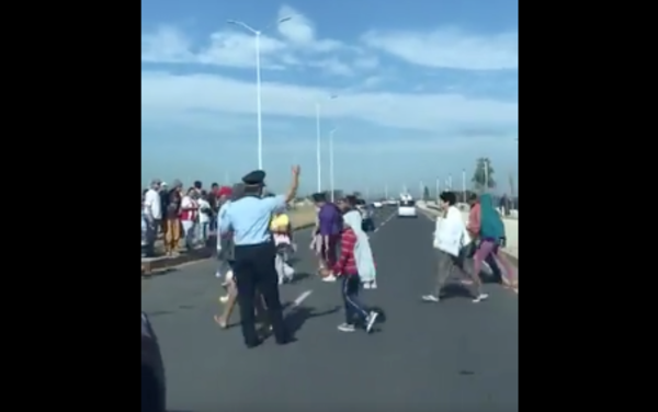 HOY / Tabladenses cierran de manera intermitente la Costanera