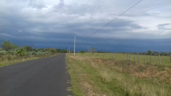 Temporada de las tormentas severas y los tornados, advierte Ministro de la SEN