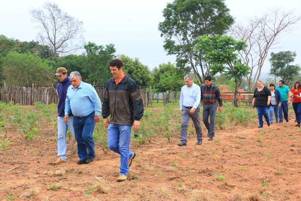 VERIFICAN PROYECTOS RESPALDADOS POR LA EBY EN SAN PEDRO DEL PNA.