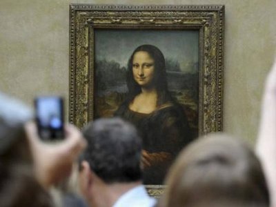 La Gioconda de Da Vinci vuelve a su sala habitual, ya renovada