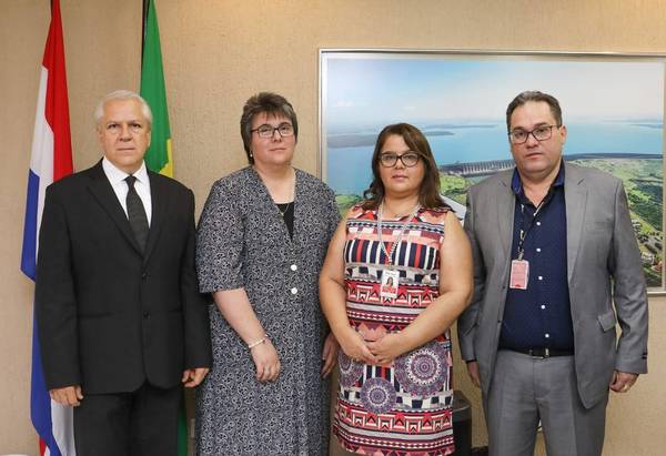 Barren a gerentes y asumen nuevas autoridades en Fundación Tesãi - ADN Paraguayo