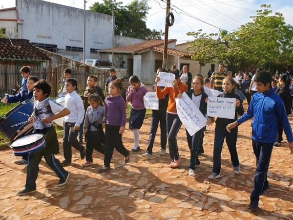 Protestan por varios robos sufridos en escuela de Concepción