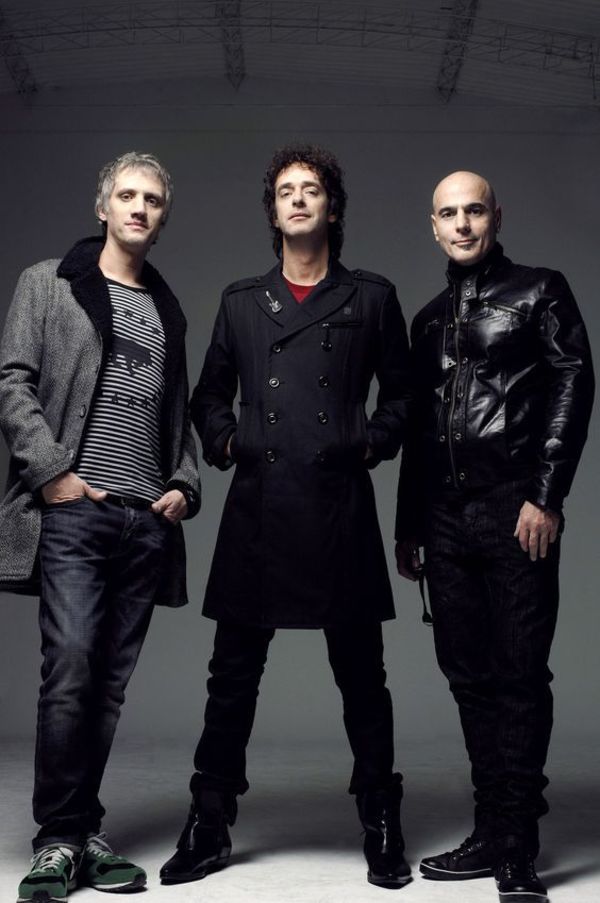 Sin Gustavo Cerati, Soda Stereo revive luego de 12 años de silencio - Periodismo Joven - ABC Color