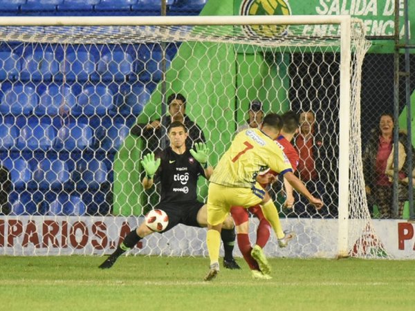 El goleador Sasá cristaliza su 14º doblete