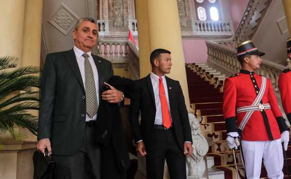 Ministro del Interior informó al presidente sobre temas de seguridad | .::Agencia IP::.