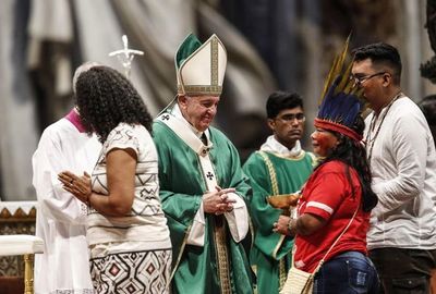 El Papa lamenta discriminación: da como ejemplo la forma en que argentinos llaman a los paraguayos - Mundo - ABC Color