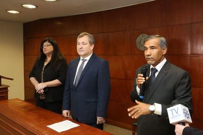 Caso Bonifacio Ríos: CSJ ordenó instruir sumario al ujier de la Sala Constitucional - Periodísticamente - ABC Color