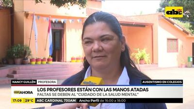 Ausentismo en los colegios: Los profesores están con las manos atadas - ABC Noticias - ABC Color