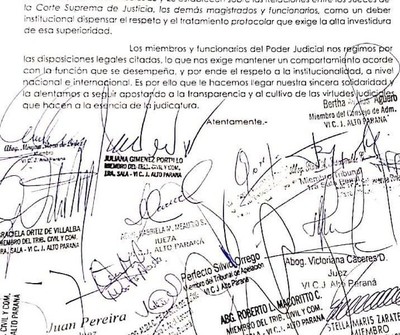 Magistrados del Alto Paraná apoyan a ministra para colocar fotografía de autoridades