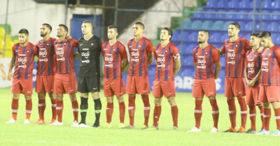 Con Bernay como DT y todo en silencio hína