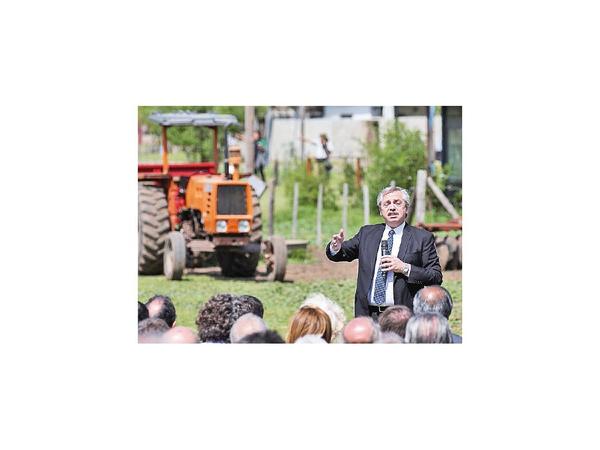 Fernández amplia su  ventaja sobre Macri, según los sondeos