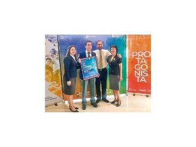 Distinguen a joven por su  contribución   desde la matemática