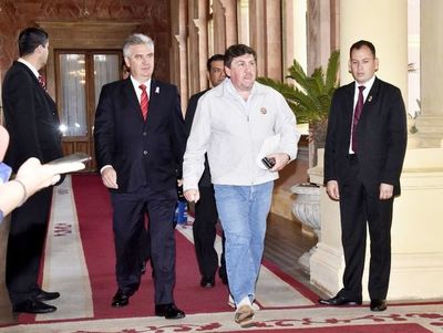 Senadores, preocupados por la demanda internacional - Política - ABC Color