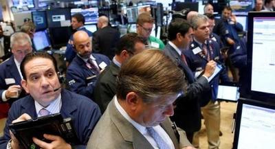 Wall Street cae y espera resultados de las conversaciones comerciales entre China y EE.UU