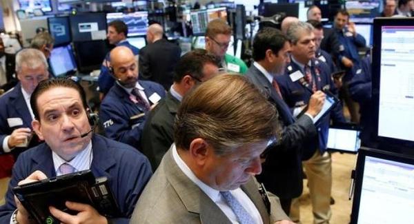 Wall Street cae y espera resultados de las conversaciones comerciales entre China y EE.UU