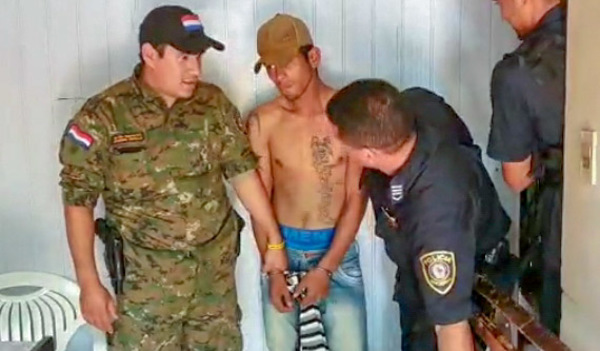 Tras persecución cae asaltante en Concepción