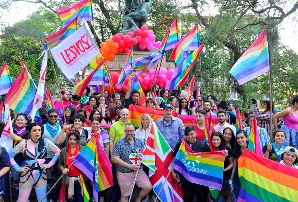 “Me parece perfecto que sea prohibida”, afirma concejal con respecto a nueva marcha LGBTI en CDE - Nacionales - ABC Color