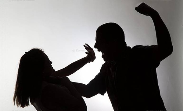 HOY / Menos presupuesto para hacer frente a violencia contra la mujer, feminicidios y otras lacras