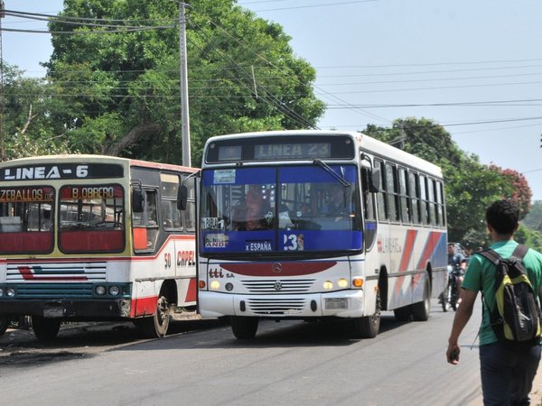 Cetrapam: Informalidad en el transporte público mueve G. 400 millones por día