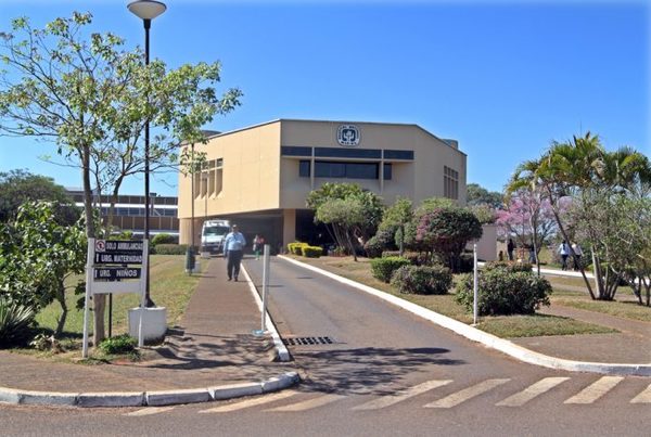 Cooperación francesa apunta a "refuncionalizar" el Hospital Nacional de Itauguá » Ñanduti