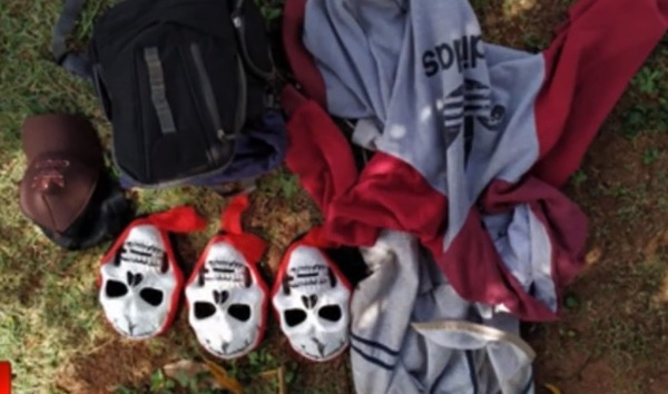 Adolescentes asaltan supermercado al estilo "La casa de papel"