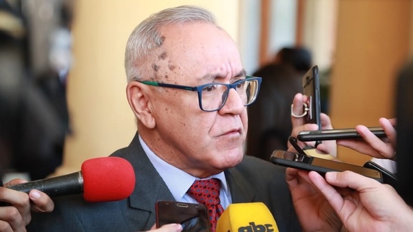 Renuncia presidente del Indert