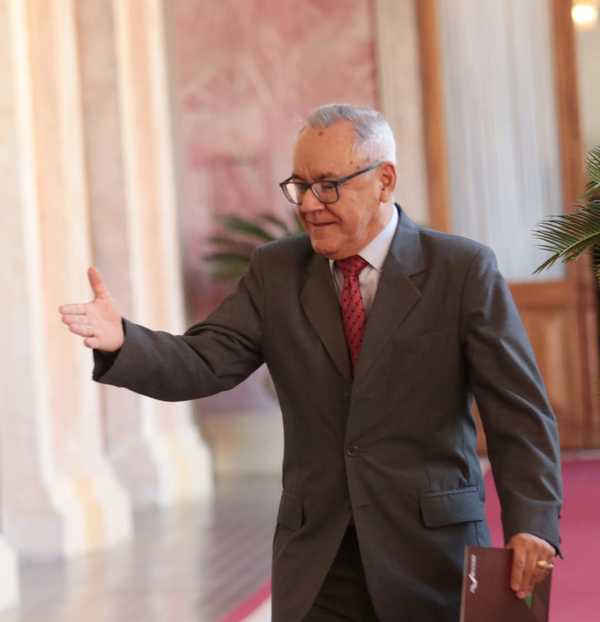 Horacio Torres presentó renuncia a la presidencia del Indert | .::Agencia IP::.