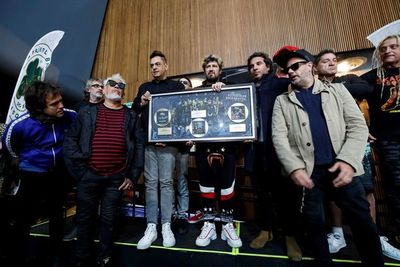 Auténticos Decadentes desean que Argentina “vaya mejor” si hay nuevo Gobierno - Música - ABC Color