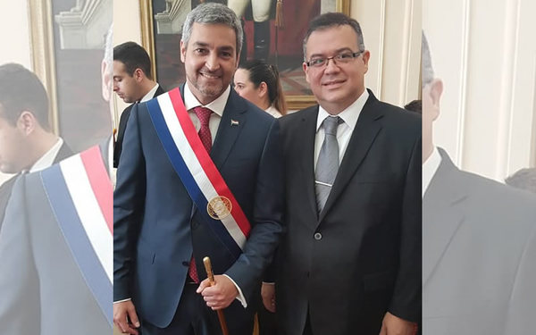 Firma de Ullón ganó 15 licitaciones desde que asumió Abdo, según DNCP
