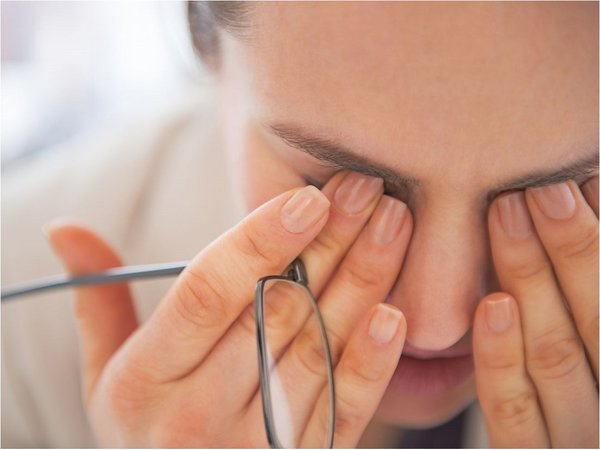 OMS vincula miopía con sedentarismo, sin mencionar a las pantallas