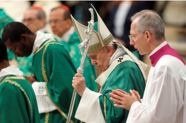 El Papa Francisco considera ordenar sacerdotes a hombres casados y asignar ministerios oficiales a mujeres - ADN Paraguayo