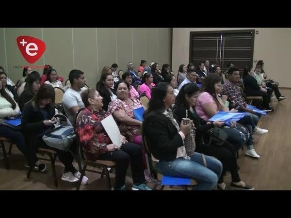 CAPACITAN A PERSONAL DE BLANCO EN TABAQUISMO Y ALIMENTACIÓN SALUDABLE