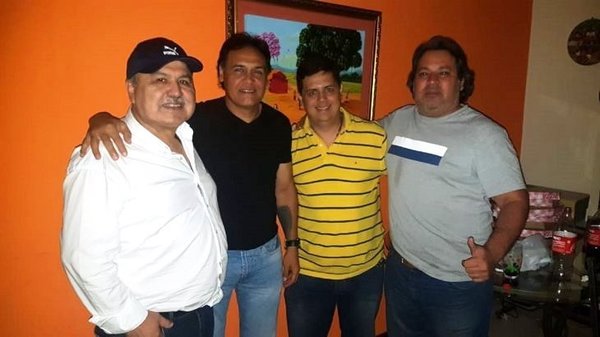 Chito Ayala se viste de bombero y viene a apagar incendios en Luqueño •