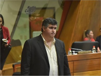 Piden desafuero del diputado colorado Esteban Samaniego