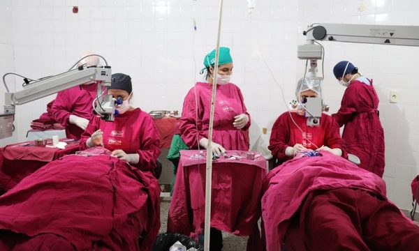 Ofrecen 50 cirugías de cataratas de manera gratuita