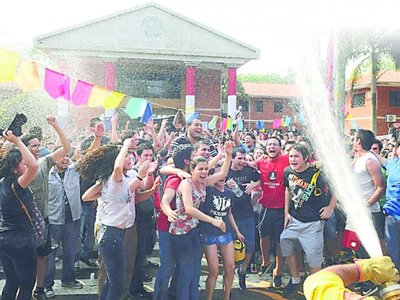 Un diario que ayuda a corregir  las falencias de una sociedad