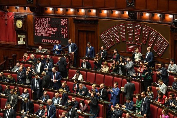 Italia aprueba reducir el número de parlamentarios - Mundo - ABC Color