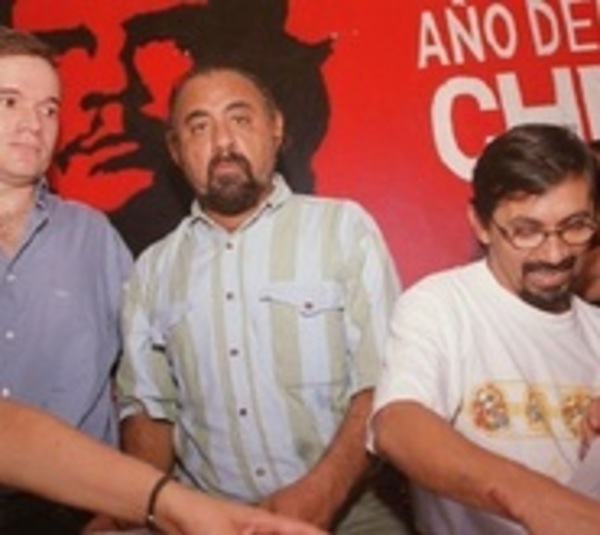 Arrom y Martí consiguen refugio político y abandonan Uruguay - Paraguay.com