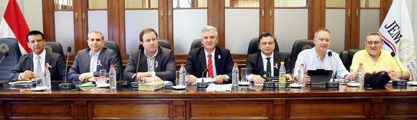Destitución y enjuiciamiento - Judiciales y Policiales - ABC Color