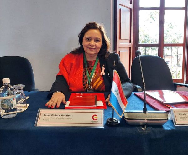 Fátima Morales presente en Seminario de Guatemala