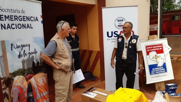 Bomberos de Horqueta reciben donación