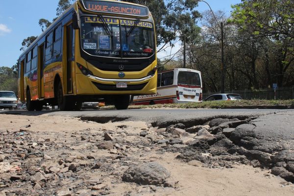 Calles alternativas están en mal estado