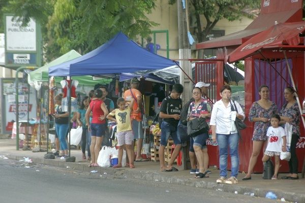 Intentarán destrabar paro de transporte público - ADN Paraguayo