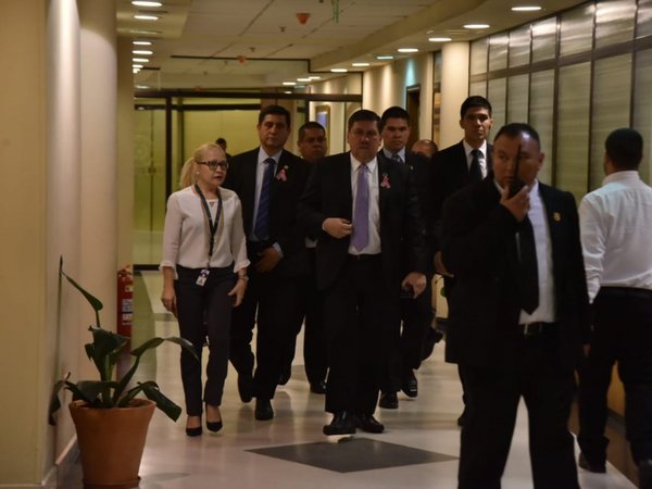 Senadores hablan de negligencia y complicidad en huida de Arrom y Martí